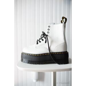 Martens 1460 PASCAL MAX LEATHER PLATFORM BOOTS 8 Ladies NEW White